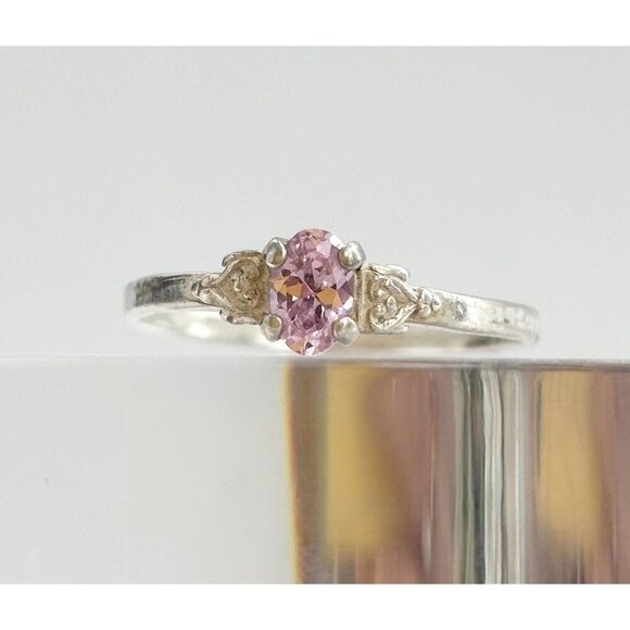 Vintage Jewelry - Stunning Pink Topaz Solitaire Heart Vintage Sterling Silver Ring - sz 10